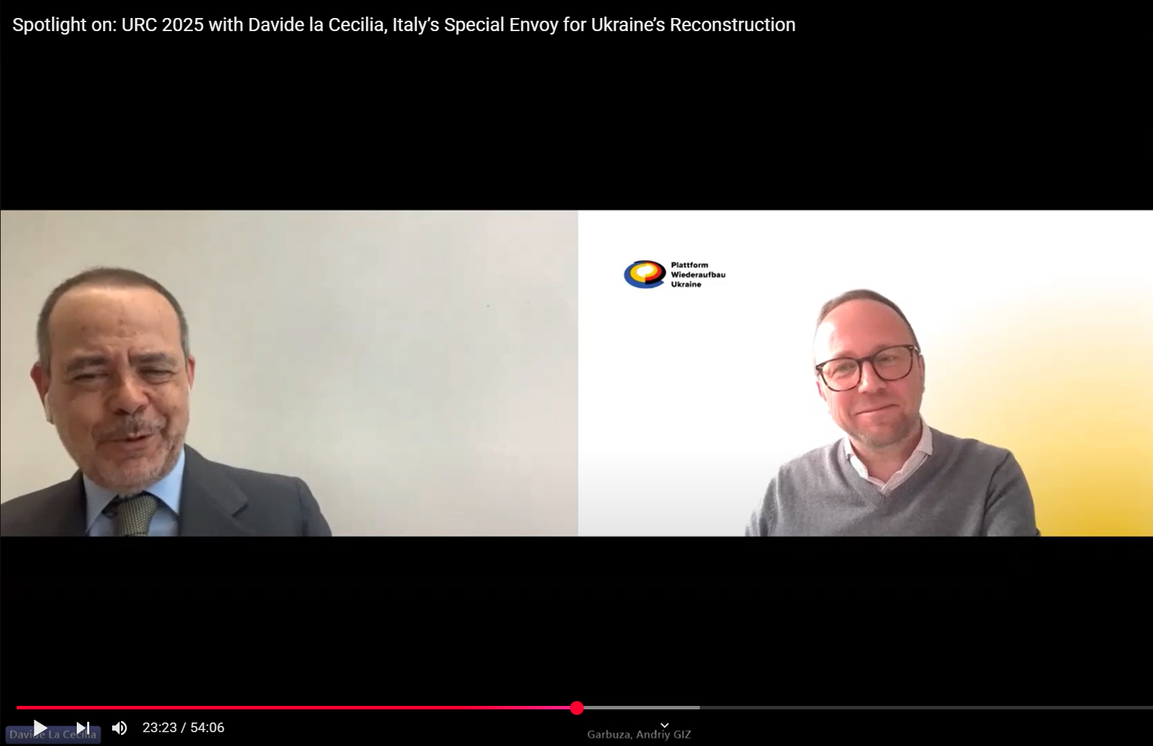 S.E. Davide La Cecilia, Sonderbeauftragter der italienischen Regierung für den Wiederaufbau der Ukraine, im Austausch mit Andriy Garbuza von der Plattform Wiederaufbau Ukraine