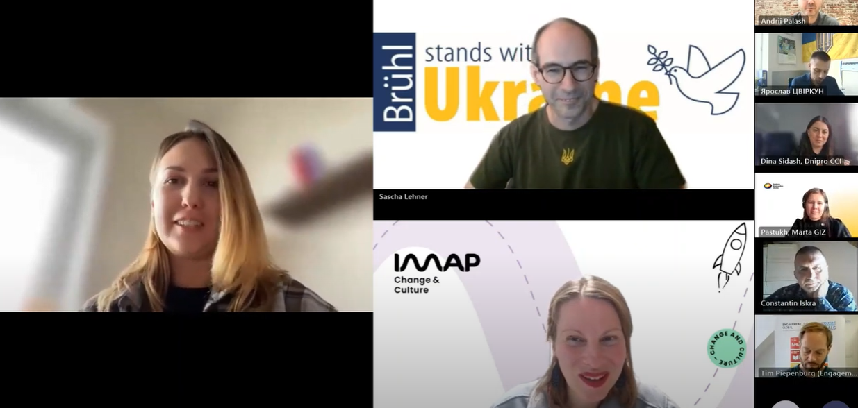 Standbild eines Videocalls mit Sascha Lehner, Oleksandra Bondarenko und Constanze Aka