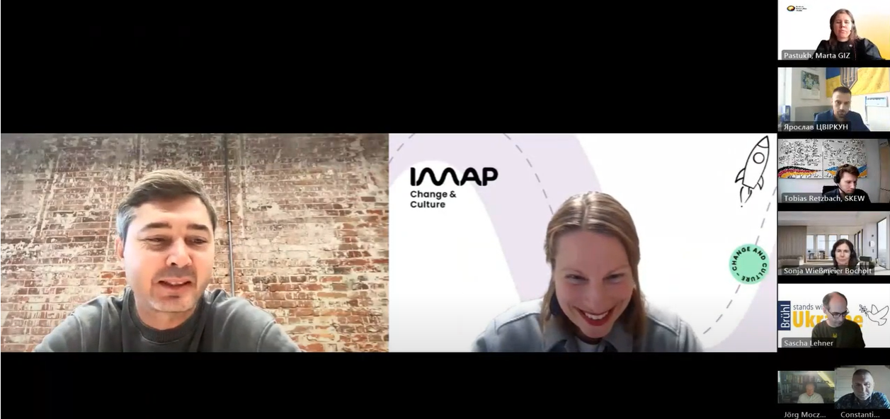 Standbild eines Videocalls mit Andriy Palash und Constanze Aka 