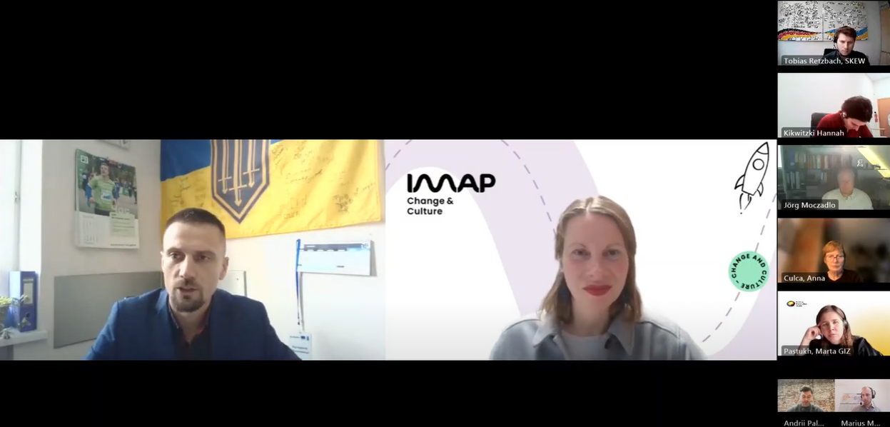 Standbild eines Videocalls mit Yaroslav Tsyirkun und Constanze Aka 