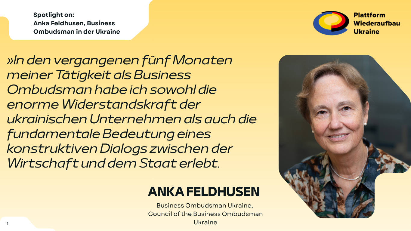 Grafik mit Portraitfoto einer Frau rechts und einem Zitat links.