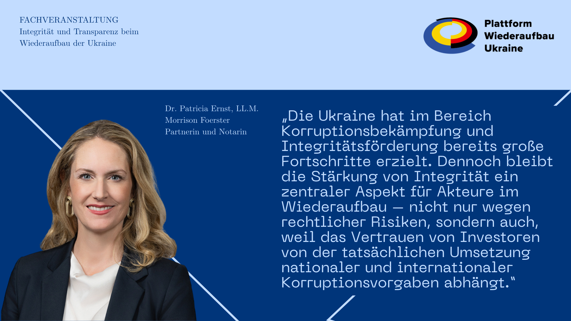 Eine Frau blickt in die Kamera, neben ihr ein Zitat.